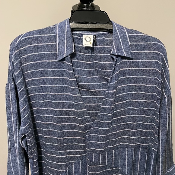 Anthropologie Akemi + Kim Strada Striped Shimmer Tunic - NWOT - Picture 4 of 9